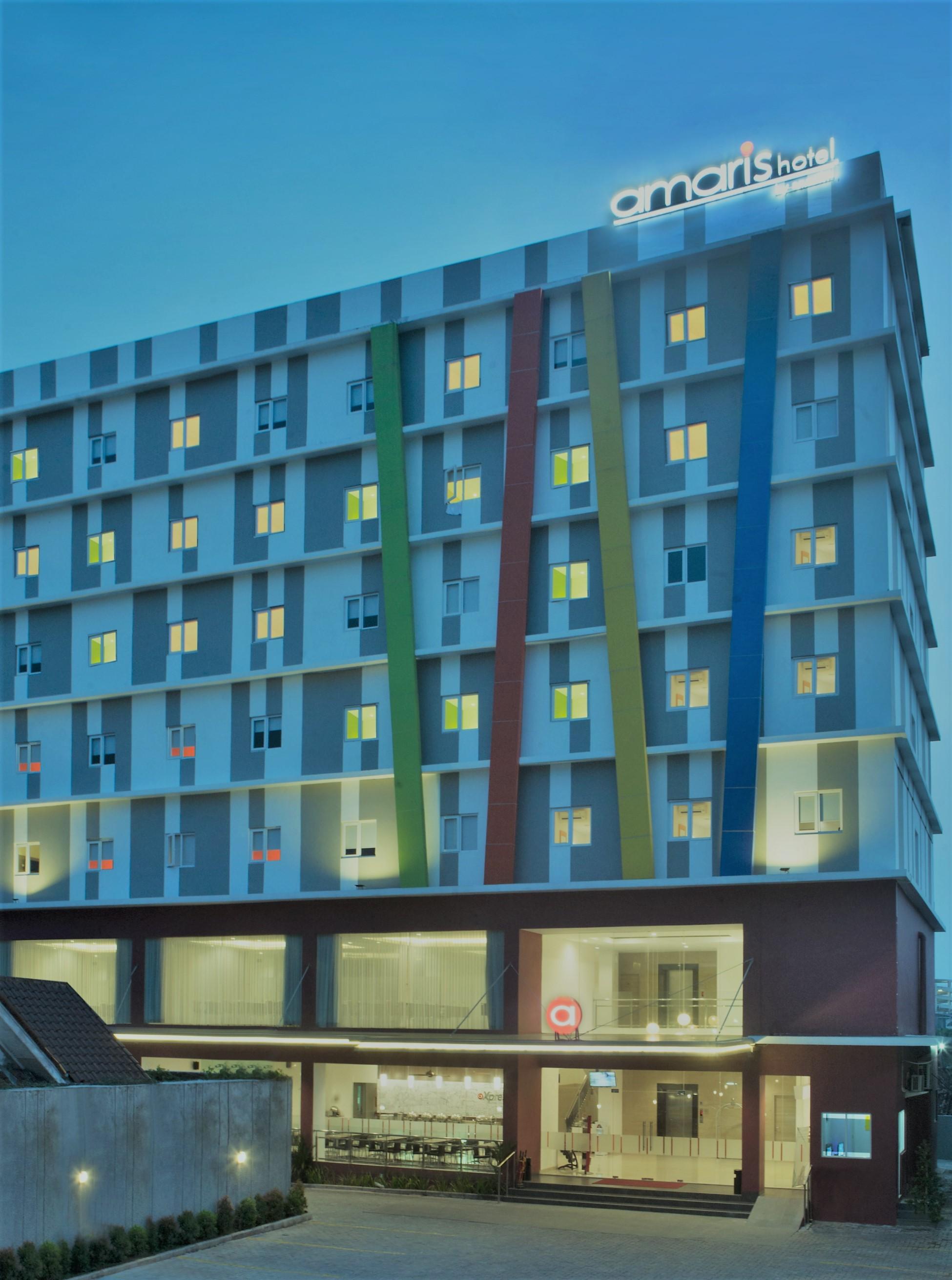 Lynn Hotel Серанг Экстерьер фото